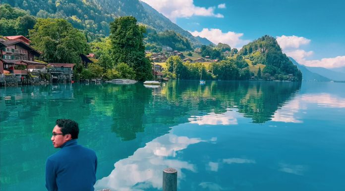 Crash Landing Tour Di Swiss